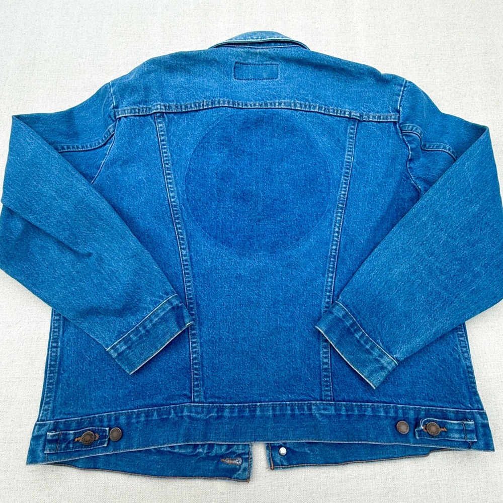 Vintage Wrangler Mens Authentic Western Denim Trucker Jacket Medium Wash Blue XL - Picture 8 of 8